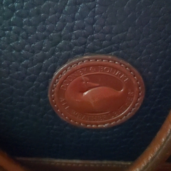 Black Dooney & Bourke Handbag with Brown details and handles - Picture 8 of 14